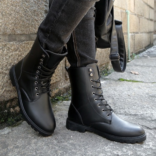 Cizme pentru bărbați în negru și maro