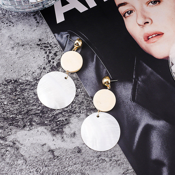 Cercei casual dama in alb