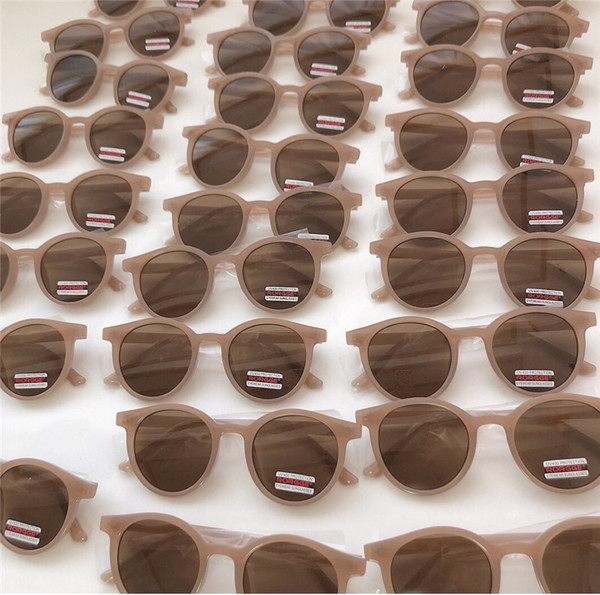 Ochelari retro de damă moderni în două culori