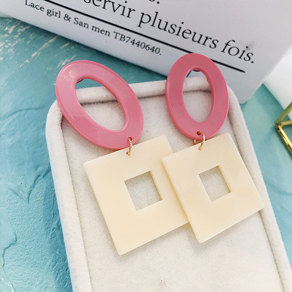 Ежедневни дамски обеци в розов цвят