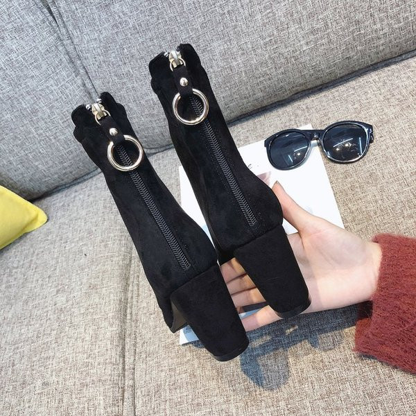 Модерни дамски боти с дебел ток от еко велур в два цвята