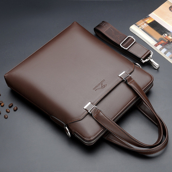 Férfi táska hosszú és rövid füllel, két modellben