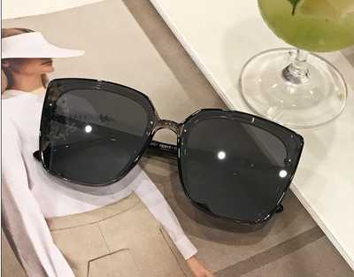 Небрежни дамски слънчеви очила в няколко цвята