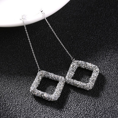 Cercei lungi de dama in doua modele