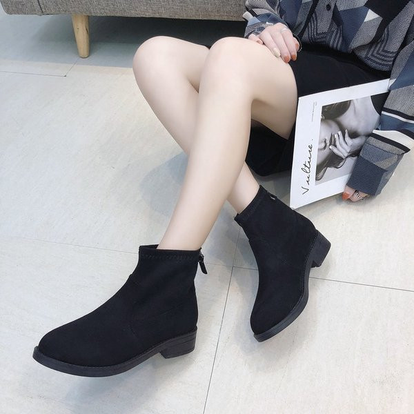 Γυναικείες  casual μπότες σε οικολογικό σουέτ σε μαύρο χρώμα