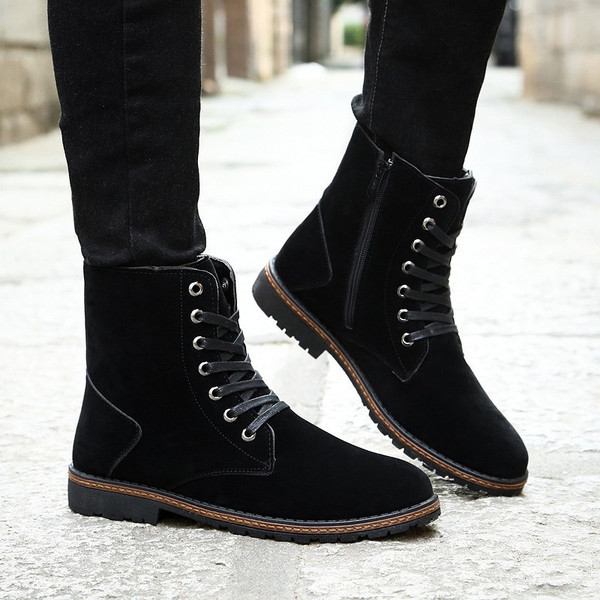 Cizme barbatesti cu sireturi in trei culori