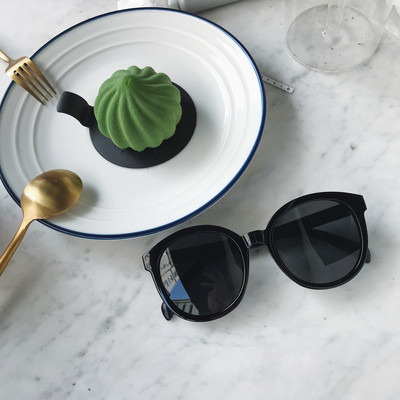 Дамски ретро очила в два цвята