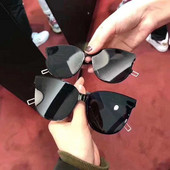 Ochelari actuali de dama in negru