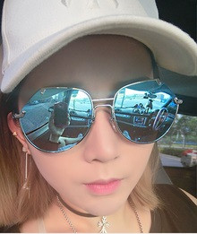 Елегантни дамски огледални очила в четири цвята