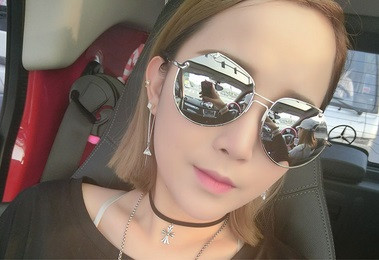 Елегантни дамски огледални очила в четири цвята