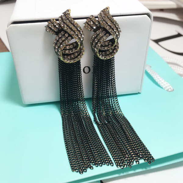 Дамски модерни дълги обеци в два цвята