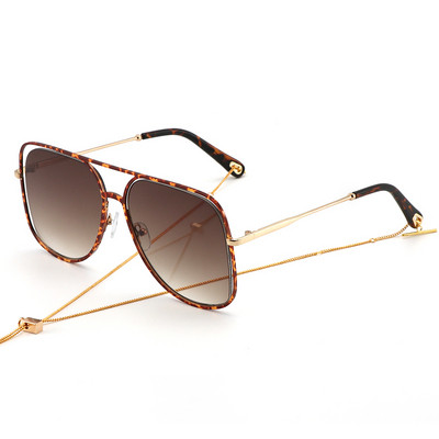 Модерни дамски очила с верижка в четири цвята