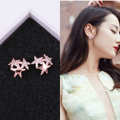 Női fülbevaló két modellben, díszkövekkel