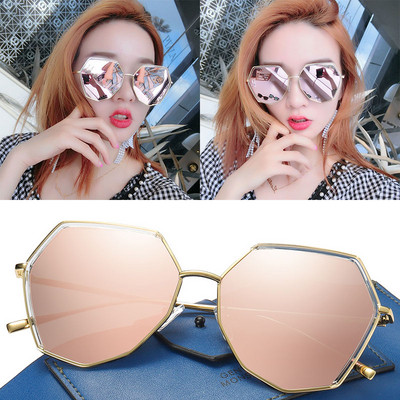 Ochelari de soare moderni pentru femei în patru culori