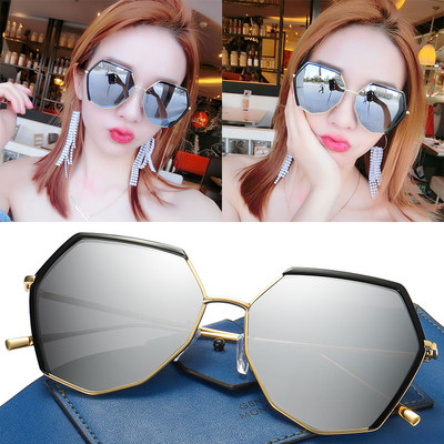 Ochelari de soare moderni pentru femei în patru culori