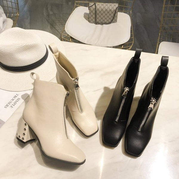 Ghete de dama moderne din piele ecologica cu elemente metalice in doua culori