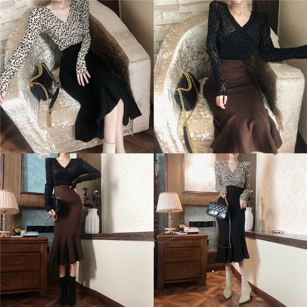 Bluză de damă elegantă cu mâneci lungi și decolteu în V - două culori