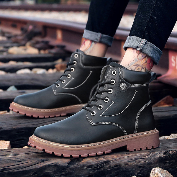 Cizme barbatesti in trei culori cu sireturi