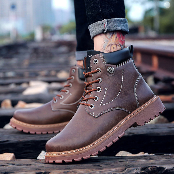 Cizme barbatesti in trei culori cu sireturi