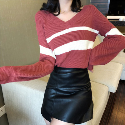 Γυναικεία πουλόβερ με ντεκολτέ σε σχήμα V - δύο χρώματα
