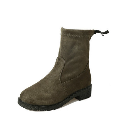 Καθημερινές γυναικείες μπότες σε δύο μοντέλα και χρώματα