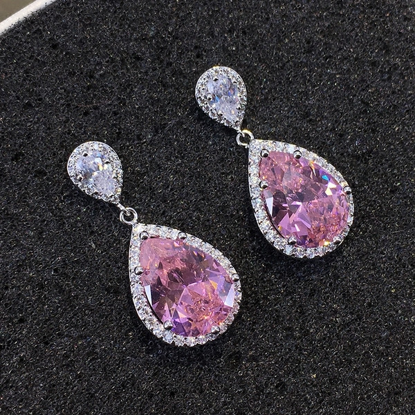 Дамски елегантни обеци в два цвята с декоративни камъни