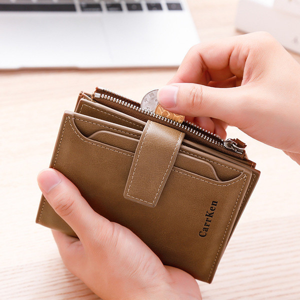 Модерен мъжки  портфейл с цип в няколко цвята 