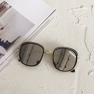 Ochelari de soare moderni de dama in diferite culori