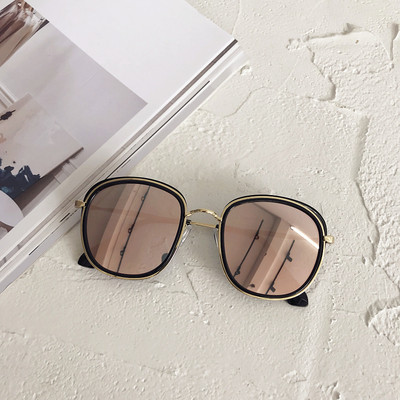 Ochelari de soare moderni de dama in diferite culori