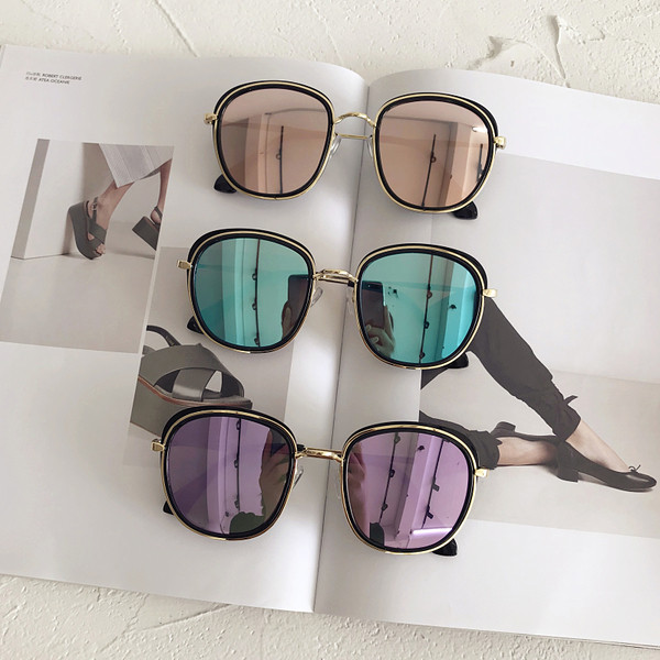 Ochelari de soare moderni de dama in diferite culori