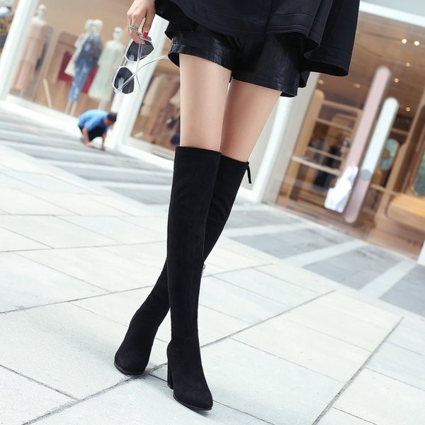 Cizme de dama stilate din piele intoarsa ecologica de culoare neagra