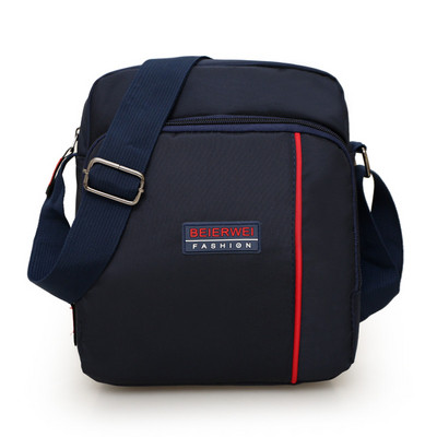 Geanta barbateasca in doua modele in negru