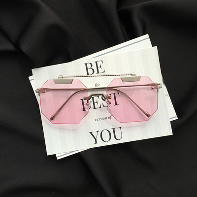 Небрежни дамски очила в различни цветове