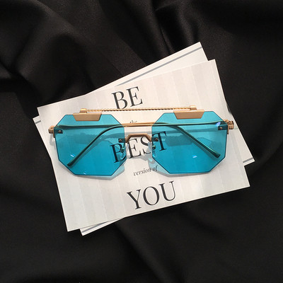 Небрежни дамски очила в различни цветове