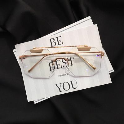 Небрежни дамски очила в различни цветове