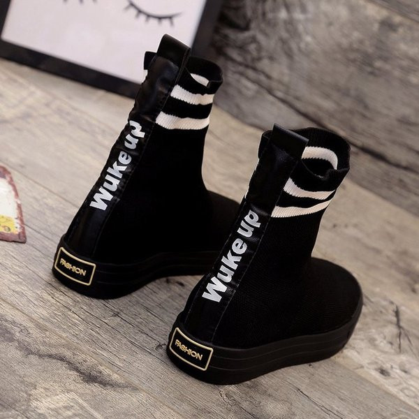 Ежедневни дамски боти тип чорап в черен цвят