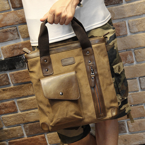 Geanta barbateasca in doua culori cu buzunare exterioare