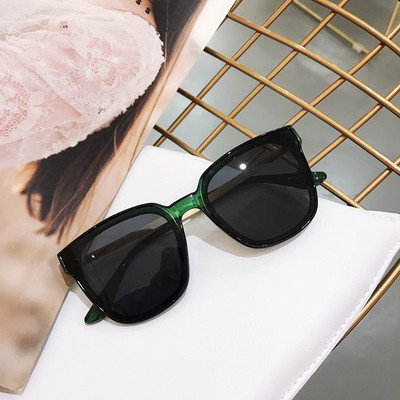 Ochelari de soare eleganti pentru femei in cinci culori