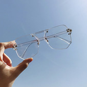 Ochelari actuali de dama in diferite culori