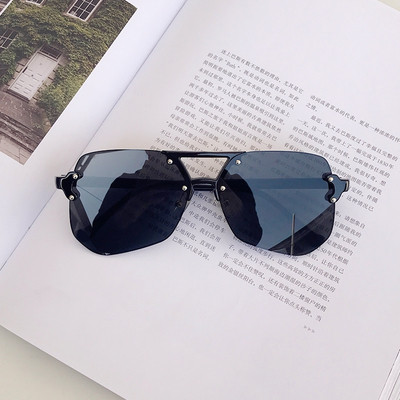 Ochelari actuali de dama in diferite culori