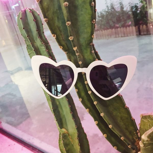 Ochelari de soare retro pentru femei în formă de inimă
