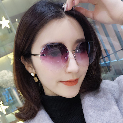 Ochelari de soare pentru femei în cinci culori