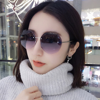 Ochelari de soare pentru femei în cinci culori