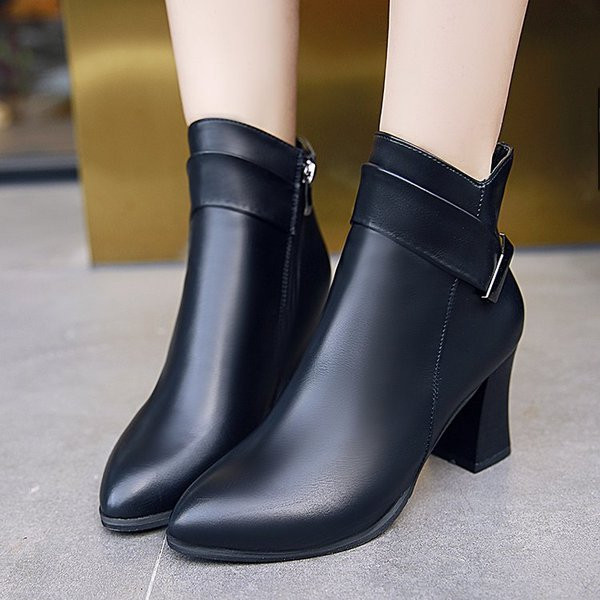 Elegáns női csizma fém elemmel, nukleáris színben - két modell