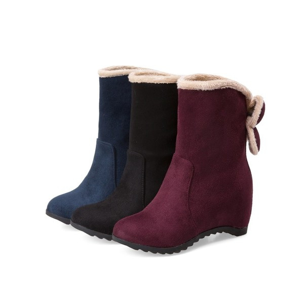 Κομψές γυναικείες μπότες σε τρία χρώματα με διακόσμηση με κορδέλα