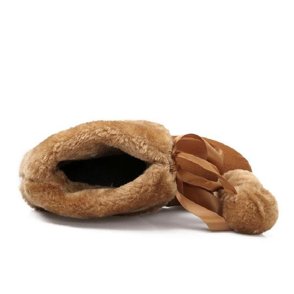 Κομψές μπότες σε τρία χρώματα με κορδέλα