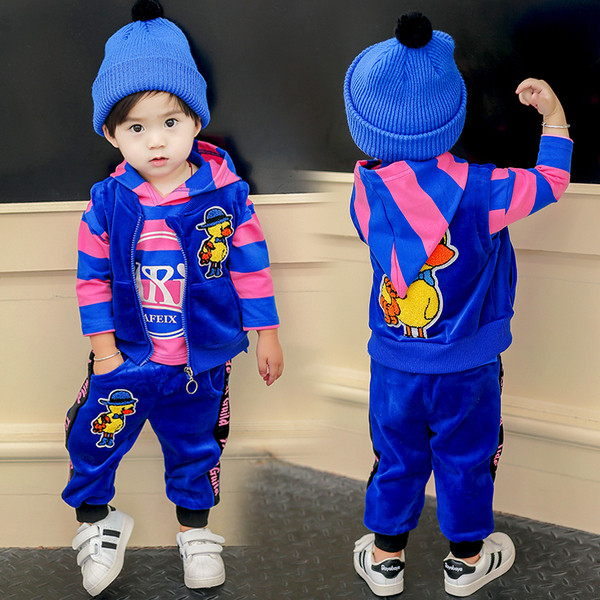 Детски комлект от три части с щампа и надпис