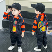 Set din trei părți - bluză cu glugă, vestă și pantaloni lungi