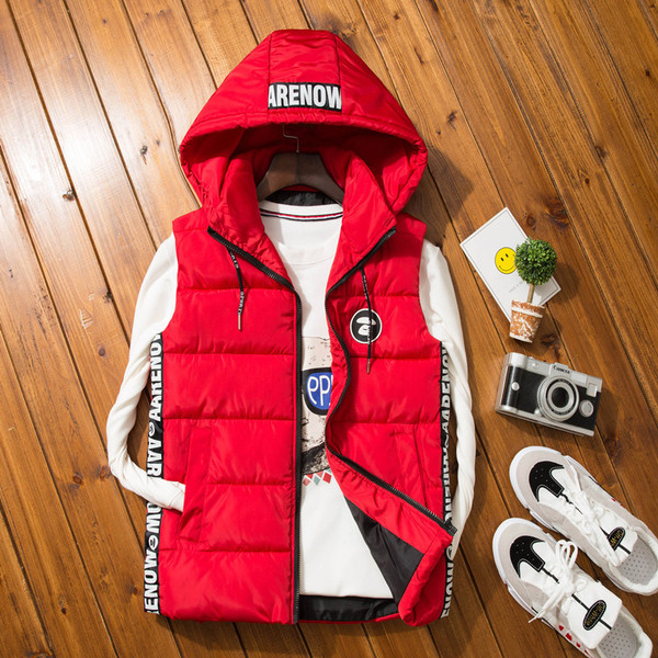 Vestă modernă pentru bărbați cu inscripții în mai multe culori