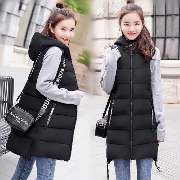 Γυναικείο γιλέκο με ασύμμετρη κουκούλα σε διάφορα χρώματα